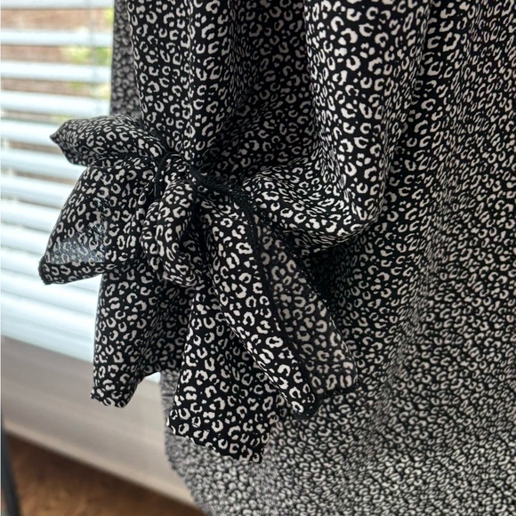 Tee For The Soul Boutique Blouse Womens 1X Black Tie Sleeves Top Shirt - Picture 5 of 15